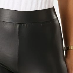 Sortie 🔔 Legging Femme Cool Noir de Only 😍 7 Sortie 🔔 Legging Femme Cool Noir de Only 😍 -Promos Only Boutique only 192928 15187844 BLACK NOOSFW19 20190827T132756 03