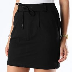 Promos Only Boutique 32 Offres 🌟 Jupe Femme Poptrash 15132895 Noir de Only 😀