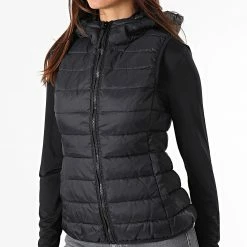 Top 10 ✔️ Doudoune Capuche Femme Sans Manches Newtahoe Noir de Only ✨