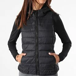 Top 10 ✔️ Doudoune Capuche Femme Sans Manches Newtahoe Noir de Only ✨ 6 Top 10 ✔️ Doudoune Capuche Femme Sans Manches Newtahoe Noir de Only ✨ -Promos Only Boutique only 280081 15205760 BLACK NOOS 20210903T114525 03