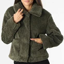 Tout neuf 👏 Veste Fourrure Polaire Femme Dancer Vert Kaki de Only 😀