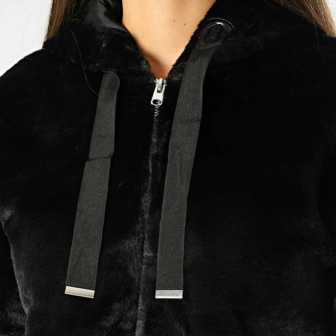 Vente flash 👍 Veste Zippée Capuche Femme Crop Edwina Noir de Only ❤️ 2 Vente flash 👍 Veste Zippée Capuche Femme Crop Edwina Noir de Only ❤️ – Image 2