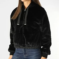 Vente flash 👍 Veste Zippée Capuche Femme Crop Edwina Noir de Only ❤️ 6 Vente flash 👍 Veste Zippée Capuche Femme Crop Edwina Noir de Only ❤️ -Promos Only Boutique only 288108 15238404 BLACK 20211014T155535 03