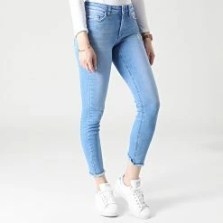 Meilleure vente 👏 Jean Skinny Femme Blush Life Bleu Wash de Only ✨ -Promos Only Boutique only 293490 15178061 LIGHT BLUE DENIM 20211209T155015 03