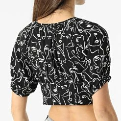 Vente flash 😉 Top Femme Crop Eline Noir de Only 🔔 -Promos Only Boutique only 301405 15248608 BLACK JOY 20220201T164131 04