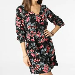 Budget 🤩 Robe Manches Longues Femme Ellis Noir Floral de Only 💯