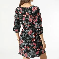 Budget 🤩 Robe Manches Longues Femme Ellis Noir Floral de Only 💯 -Promos Only Boutique only 301482 15248623 BLCK DREAM JUNG 20220201T163453 04