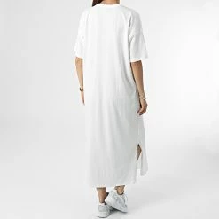 Meilleure affaire 🔥 Robe Femme Oversize Blanc de Only 🥰 -Promos Only Boutique only 312285 15252632 CLOUD DANCER 20220421T153350 04