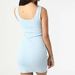 Coupon 👍 Robe Tee 👚 Shirt Femme Jade Bleu Clair de Only 😍 -Promos Only Boutique only 313559 15257381 CASHMERE BLUE 20220408T150253 04