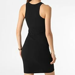 Top 10 😀 Robe Femme Basic Noir de Only ❤️ -Promos Only Boutique only 316474 15261170 BLACK 20220505T163648 04