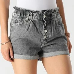 De gros ⭐ Short Jean Slim Femme Cuba Paperbag Gris de Only 😍 -Promos Only Boutique only 318250 15200196 GREY DENIM 20220512T154904 03