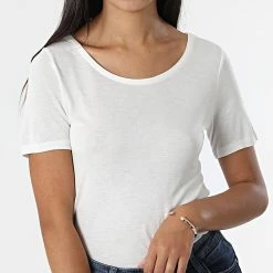 Les meilleures critiques de 👍 Tee 👚 Shirt Femme Carrie Blanc de Only 👍