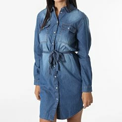 De gros 🎉 Robe Chemise Femme Bella Bleu Denim de Only 🎁 -Promos Only Boutique only 323464 15274553 MEDIUM BLUE DENIM 20220621T135114 03
