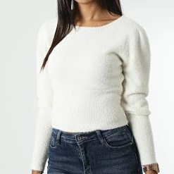 Tout neuf 🤩 Pull Femme Crop Ella Beige de Only 🎁 6 Tout neuf 🤩 Pull Femme Crop Ella Beige de Only 🎁 -Promos Only Boutique only 326492 15260678 CLOUD DANCE 20220713T152717 03