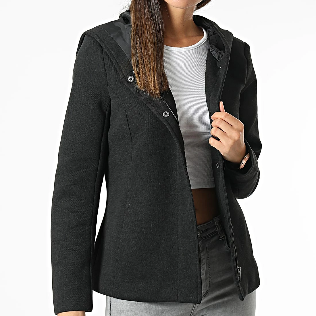 Offres ❤️ Veste Zippée Capuche Femme Sedona Noir de Only ✨ 1 Offres ❤️ Veste Zippée Capuche Femme Sedona Noir de Only ✨