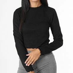 Acheter ⌛ Tee 👚 Shirt Manches Longues Crop Femme Kitty Noir de Only 🔔