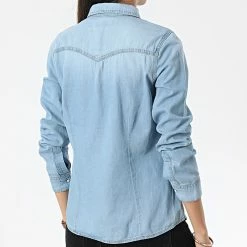 De gros 💯 Chemise Manches Longues Jean Femme Rock It Bleu Wash de Only 🤩 -Promos Only Boutique only 335365 15236387 LIGHT BLUE DENIM 20220928T154311 04