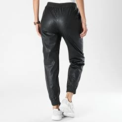 Tout neuf 🥰 Pantalon Jogging Femme Mady Noir de Only ❤️ -Promos Only Boutique only 336210 15232377 BLACK 20220927T160828 04