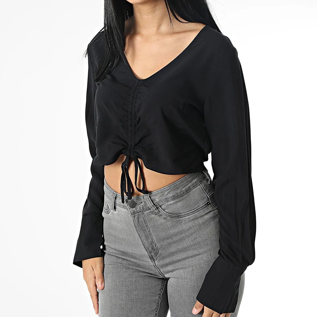 Vente flash 🛒 Top Crop Femme Col V Nova Life 15273057 Noir de Only ❤️ 3 Vente flash 🛒 Top Crop Femme Col V Nova Life 15273057 Noir de Only ❤️ – Image 3