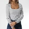 Meilleure affaire 😀 Tee 👕 Shirt Femme A Rayures 15273195 Blanc Noir de Only 👏