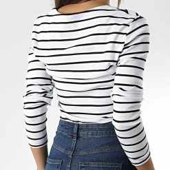 Meilleure affaire 😀 Tee 👕 Shirt Femme A Rayures 15273195 Blanc Noir de Only 👏 -Promos Only Boutique only 338224 15273195 BLACK BRIGHT WHITE 20221010T152324 04