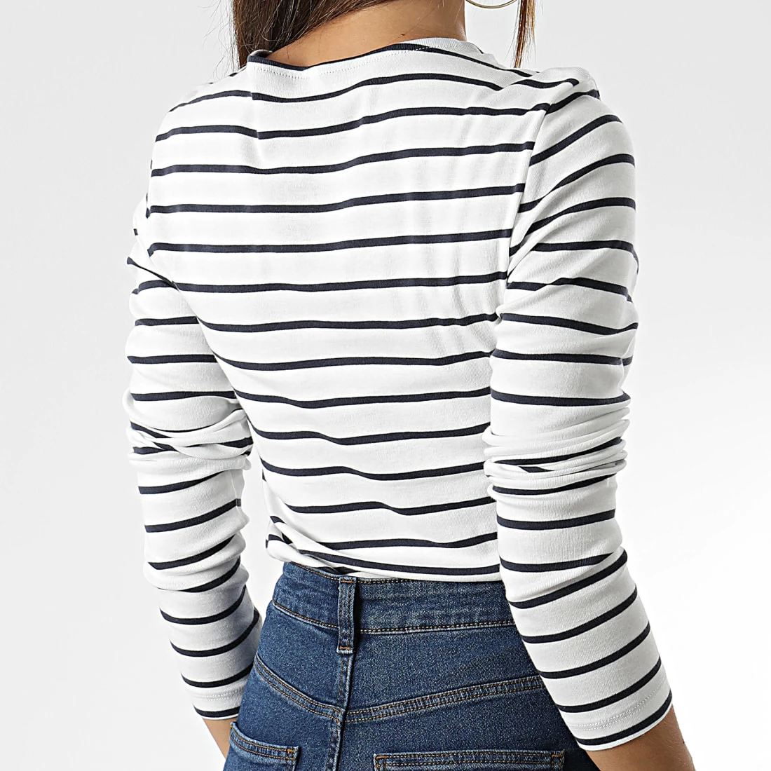 De gros 🔔 Tee 👚 Shirt Femme A Rayures 15273195 Blanc Bleu Marine de Only 💯 4 De gros 🔔 Tee 👚 Shirt Femme A Rayures 15273195 Blanc Bleu Marine de Only 💯 – Image 4