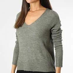 Meilleur prix 😍 Pull Femme Col V 15207823 Vert Kaki de Only ⌛ -Promos Only Boutique only 339303 15207823 KALAMATA MEL 20221013T153331 03