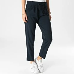 Les meilleures critiques de 🌟 Pantalon Femme Catia Bleu Marine de Only 🔥 -Promos Only Boutique only 339418 15208415 SKY CAPTAIN 20221110T145937 03