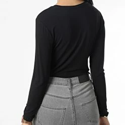 Acheter 🌟 Tee 👚 Shirt Manches Longues Femme Sandy Noir de Only 🥰 7 Acheter 🌟 Tee 👚 Shirt Manches Longues Femme Sandy Noir de Only 🥰 -Promos Only Boutique only 342028 15272092 BLACK 20221103T112151 04