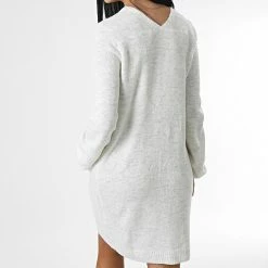 Le moins cher 🛒 Robe Pull Femme Col V Elanora Gris Clair Chiné de Only ⌛ -Promos Only Boutique only 343858 15207844 CLOUD DANCER MELANGE 20221031T154829 04