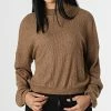 Meilleur prix 🤩 Haut Crop Manches Longues Femme Lucca Camel de Only 🛒