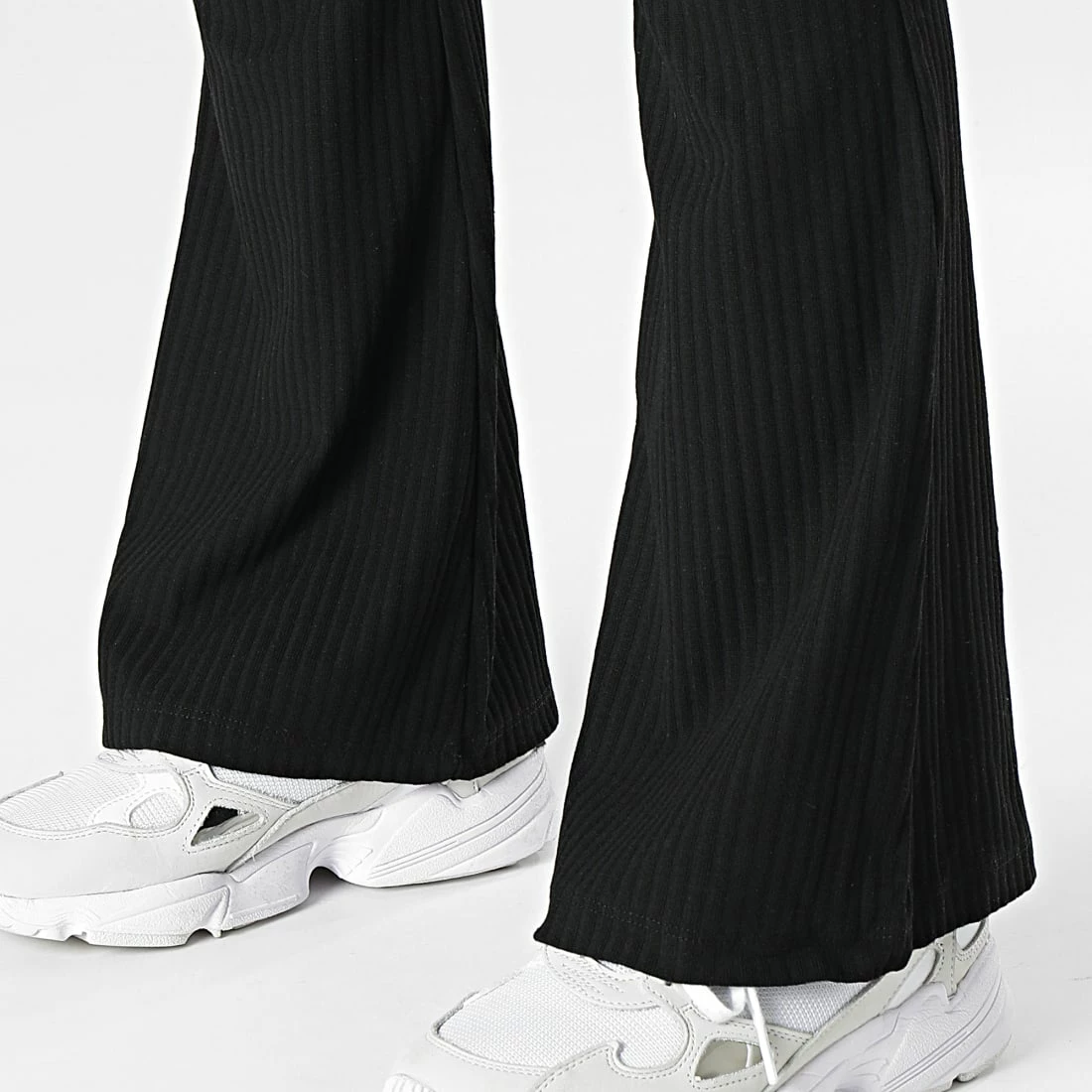 Sortie 👏 Pantalon Femme Emma Noir de Only ❤️ 2 Sortie 👏 Pantalon Femme Emma Noir de Only ❤️ – Image 2