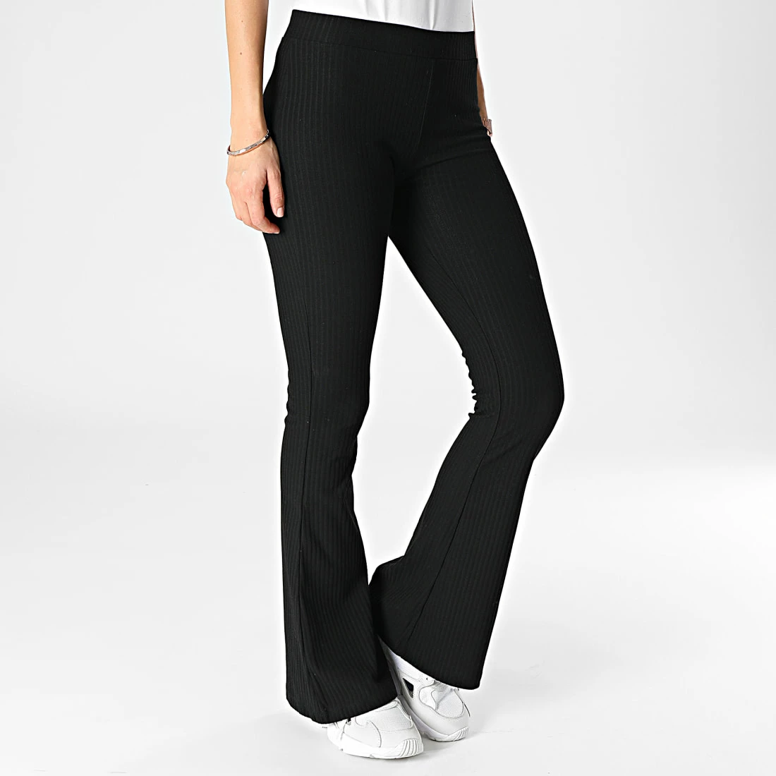 Sortie 👏 Pantalon Femme Emma Noir de Only ❤️ 3 Sortie 👏 Pantalon Femme Emma Noir de Only ❤️ – Image 3