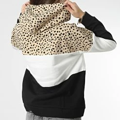 Les meilleures critiques de 👍 Sweat Capuche Femme Isabelle Noir Léopard de Only 🤩 -Promos Only Boutique only 347760 15287656 BLACK LEO CREAM 20221124T085916 04